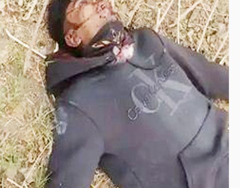 বিএসএফের গুলিতে বাংলাদেশী গরু ব্যবসায়ী নিহত, সাড়ে ৫টায়ও লাশ ফেরত দেইনি।