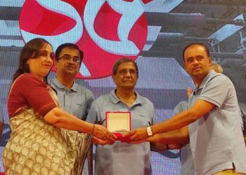 সাংবাদিক আজাদ রহমান আবারো প্রথম আলোর বর্ষসেরা সাংবাদিক নির্বাচিত