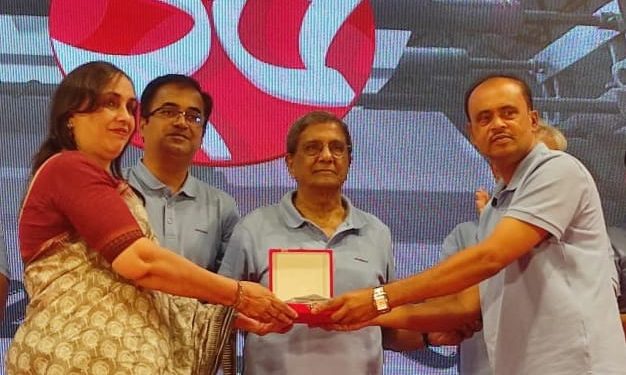 সাংবাদিক আজাদ রহমান আবারো প্রথম আলোর বর্ষসেরা সাংবাদিক নির্বাচিত