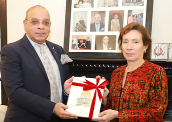 প্রধানবিচারপতির সঙ্গে যুক্তরাষ্ট্রের ভারপ্রাপ্ত রাষ্ট্রদূত সাক্ষাৎ করলেন